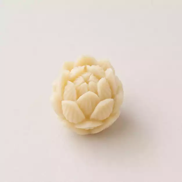 LotionBar Lotus fra TH Studio